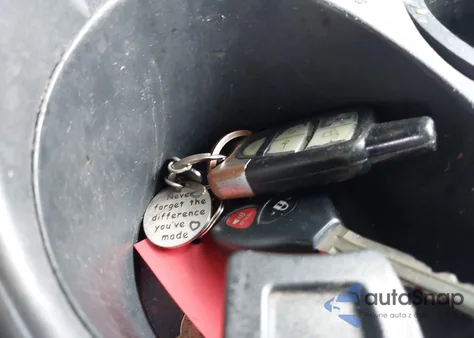 2011 Toyota Rav4 из США, поврежденный, VIN 2T3BF4DV7BW140081